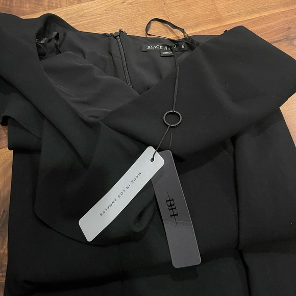 Black Halo NWT One-Shoulder Jumpsuit sz 6 - Picture 10 of 11